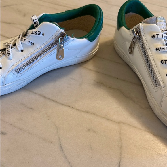 Vintage Havana White and Green Sneakers with Gold Star - Picture 5 of 7